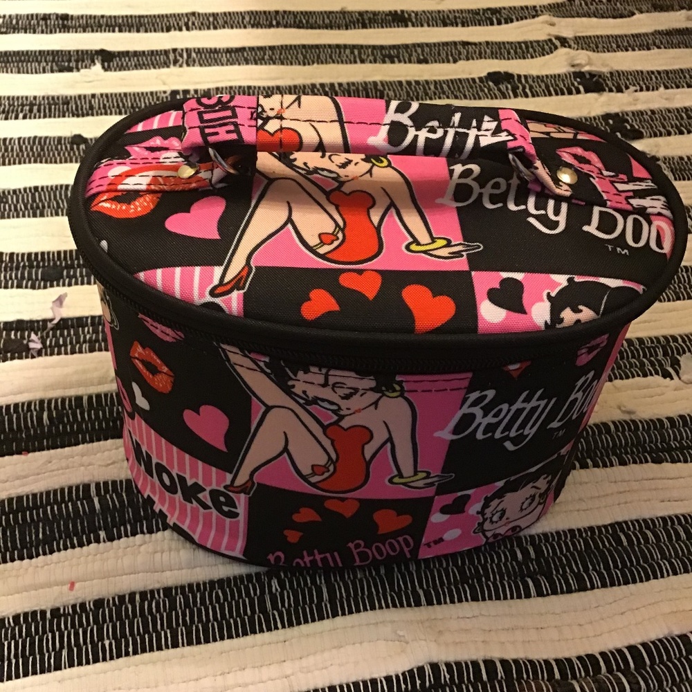 Makeup bag